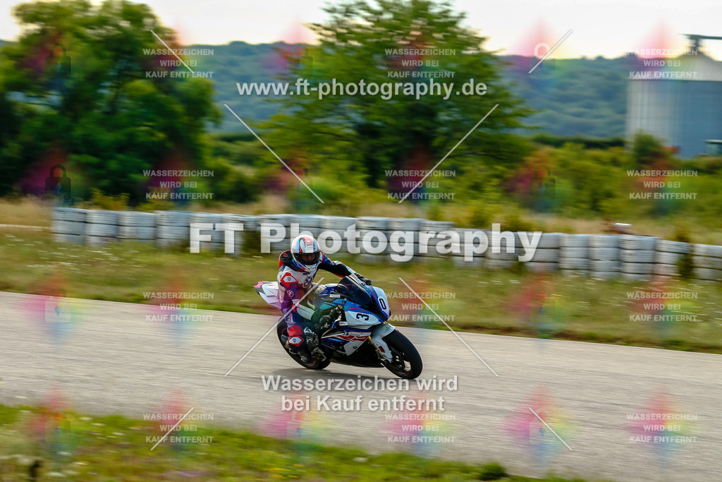 Chambley Juli-0137 | Hier findet Ihr Bilder von Touristenfahrten auf der Nürburgring Nordschleife oder von anderen Veranstaltungen die ich besucht habe. Viel Spass beim Durch Schauen 