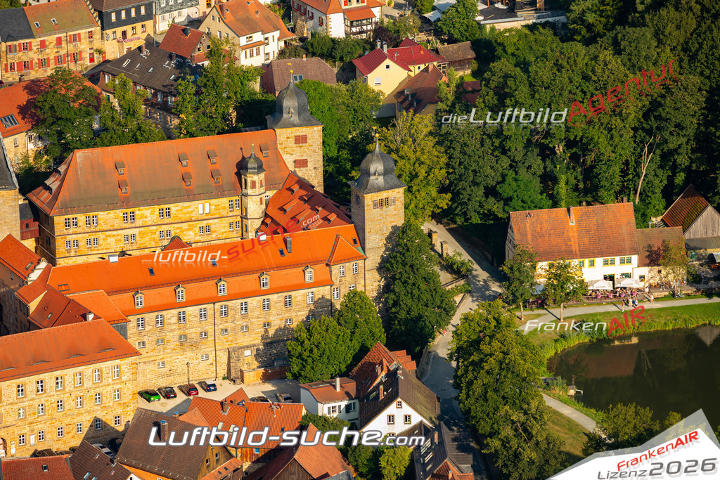 Das Luftbild zeigt :  Thurnau - Die Luftaufnahme wurde 2024 vom UL-Flugzeug aus erstellt ( keine Drohne ) - Hochauflösende Luftaufnahme - Für grossformatige Ausdrucke geeignet. Die Geschenkidee !Mit Lizenz und Bildrechte bestellbar