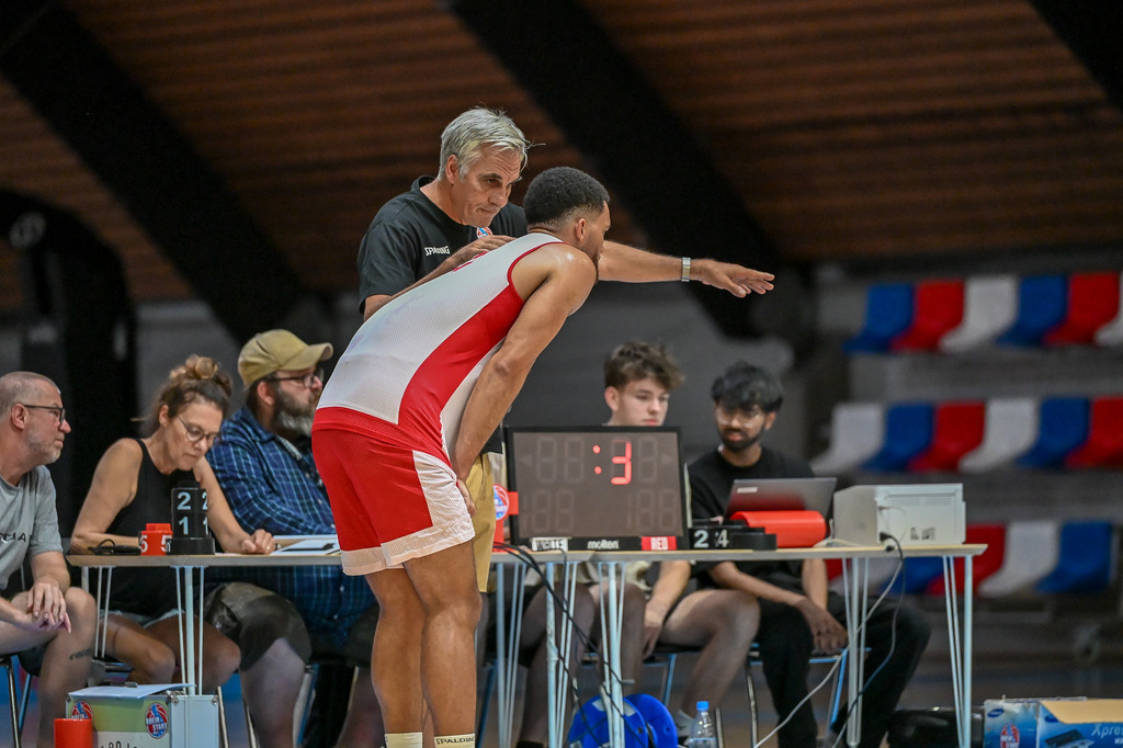 rsk_025 | Fotos von Basketballspielen aus dem Raum NRW fotografiert von Gero Mueller-Laschet und Daniel Schaefer - Realisiert mit Pictrs.com