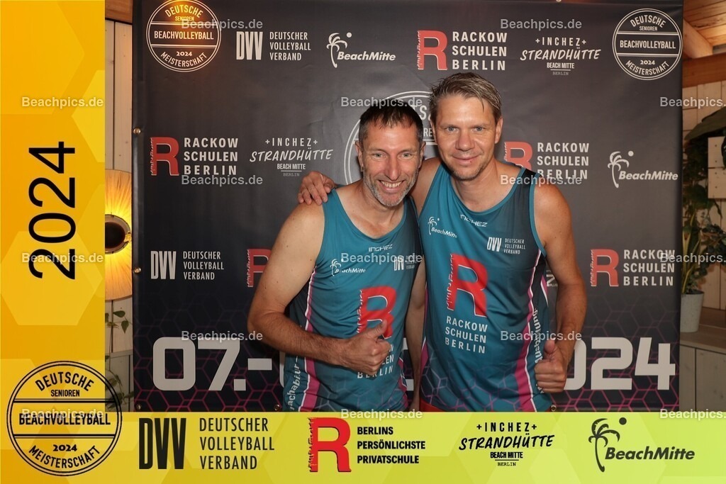 20240907_083100_479 | Sie befinden sich nun in der Bildergalerie von Beachpics.de. Sie können einzelne Bilder als Abzug, digital oder als spezielle Produkte erwerben.
Die Auswahl sehen sie, wenn sie unter dem gewünschten Bild auf Bestellen klicken!
Haben sie spezielle Wünsche,