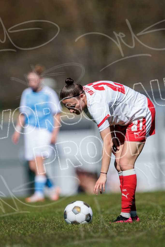 Gipfeltreffen der Frauen: Finale um den Sachsenlotto Landespokal 2026 | Am 1. Mai 2026 trafen im Endspiel des Sachsenlotto Landespokals die Frauen des Chemnitzer FC und die zweite Mannschaft von RasenBallsport Leipzig aufeinander. Vor stimmungsvoller Kulisse kämpften beide Teams ab 15:00 Uhr um die begehrte Trophäe des sächsischen Fußballs. Diese Galerie zeigt die Highlights, packende Zweikämpfe und die emotionalsten Momente des Finaltags. - Realisiert mit Pictrs.com