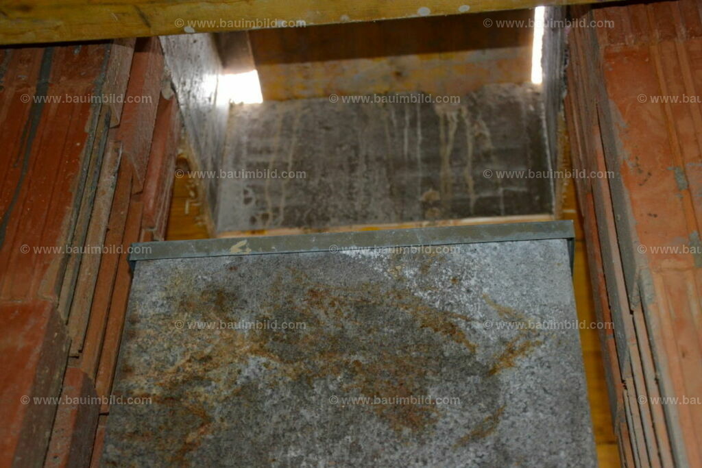 bib-lg08-schornstein-0022 | Nach LV-Leistungsgruppen sortierte Detailfotos über den Bau eines Hauses. Alle Hausbau-Bilder direkt vom Urheber und Autor der Website Haus-Selber-Bauen.com