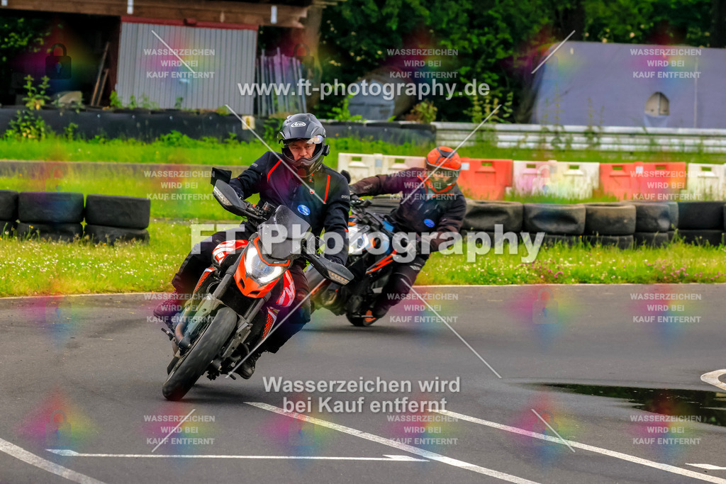 VBK-6642 | Hier findet Ihr Bilder von Touristenfahrten auf der Nürburgring Nordschleife oder von anderen Veranstaltungen die ich besucht habe. Viel Spass beim Durch Schauen 