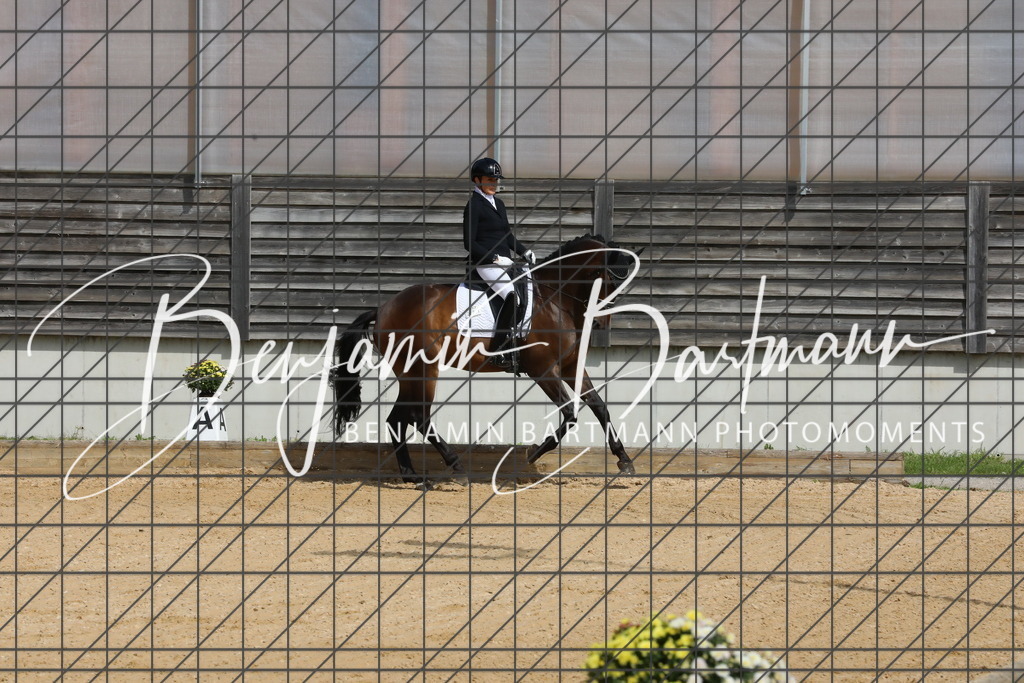 AZ2A2505 | Benjamin Bartmann Photomoments