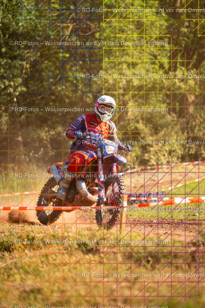 Wolfshausen 3 Lauf -1796 | Sportfotografie von RO-Fotos: Motorsport, Motocross, Enduro, Laufveranstaltungen und Triathlon. Professionelle Fotos von Sportlern und Events. - Realisiert mit Pictrs.com