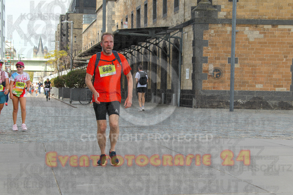 250920_1342_EV4_6490 | Sportfotografie im Rhein-Sieg Kreis, Köln, Bonn, NRW, Rheinland Pfalz, Hessen, etc. Unser Tätigkeitsfeld umfasst den Laufsport vom Volkslauf über den Marathon, Duathlon, Triathon bis zum Ultralauf wie Kölnpfad Ultra oder Schindertrail.