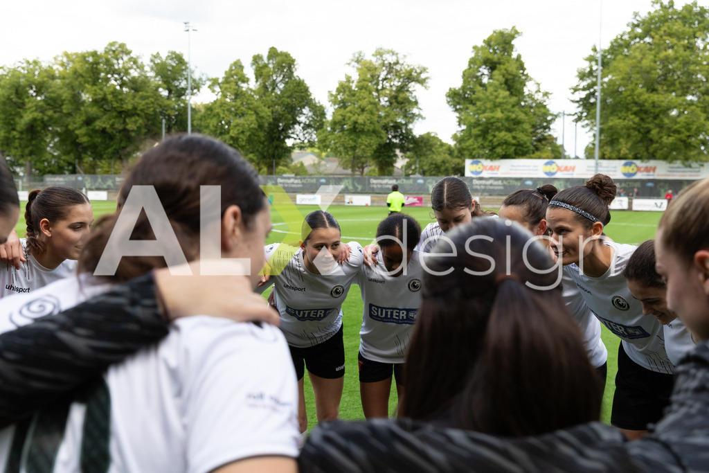 Fußball I Frauen I Saison 2025-2026 I Frauen 3. Liga | FVRZ Gruppe 2 | 18. Spieltag I Spielvereinigung Schaffhausen Damen 1 - Team Furttal Zürich I 17.05.2026 | Hochwertige Sportfotos kaufen & lizenzieren für Medien, Vereine, Agenturen & Sportler:innen. Entdecke professionelle Sportfotografie im Bildshop von Alexander Franzen. - Realisiert mit Pictrs.com