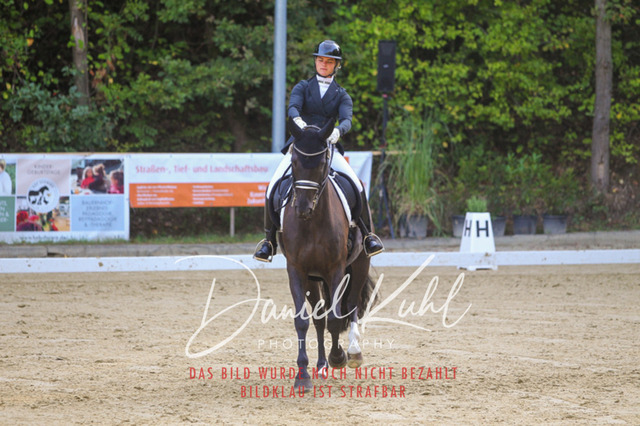 DKP41542 | Turniersportfotografie; Pferdefotografie; Dressurfotografie