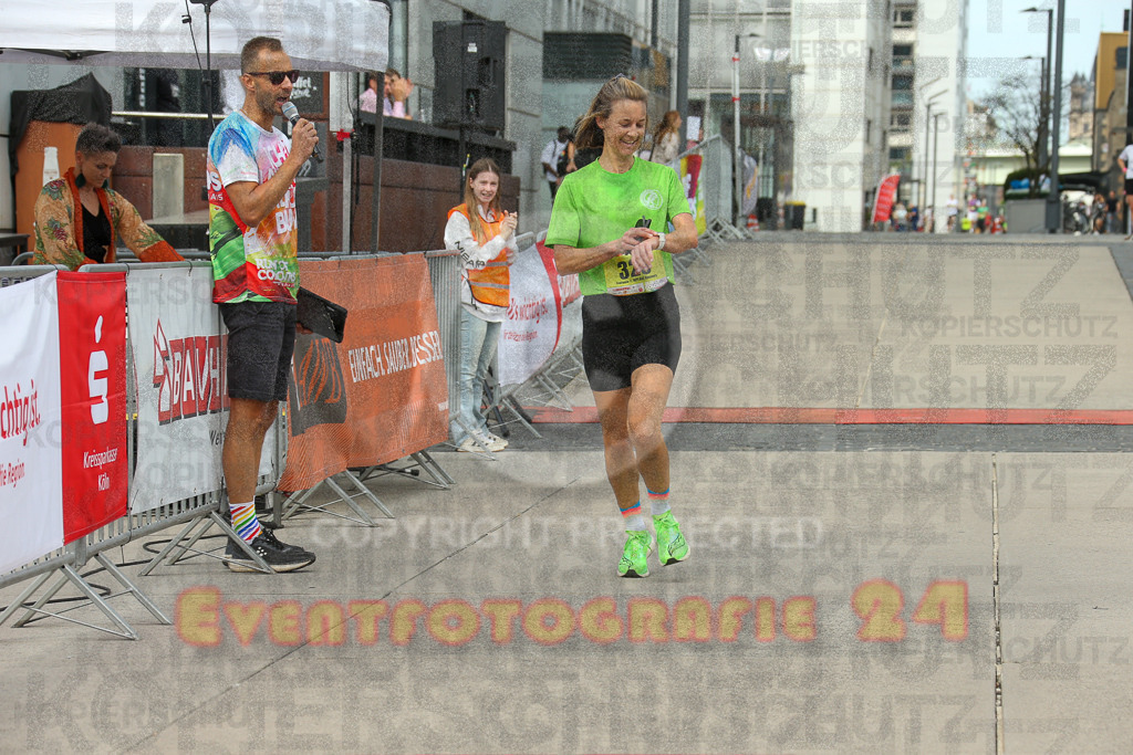 250920_1320_EX1_4110 | Sportfotografie im Rhein-Sieg Kreis, Köln, Bonn, NRW, Rheinland Pfalz, Hessen, etc. Unser Tätigkeitsfeld umfasst den Laufsport vom Volkslauf über den Marathon, Duathlon, Triathon bis zum Ultralauf wie Kölnpfad Ultra oder Schindertrail.