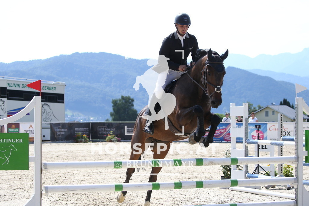 DL2Q1301 | Willkommen bei Brunnmayr - Design & Fotografie – Ihrem Spezialisten für Reitturniere und Pferdeveranstaltungen in Oberösterreich, Salzburg und Bayern! Seit über 17 Jahren sind wir leidenschaftlich dabei.