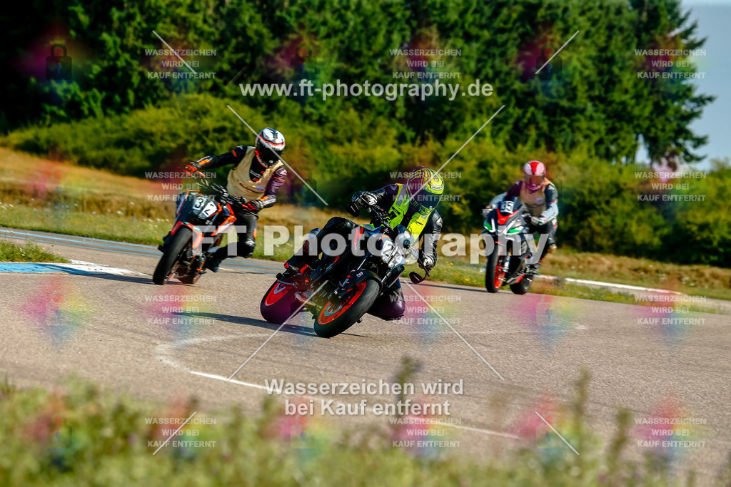 Chambley Juli-0480 | Hier findet Ihr Bilder von Touristenfahrten auf der Nürburgring Nordschleife oder von anderen Veranstaltungen die ich besucht habe. Viel Spass beim Durch Schauen 