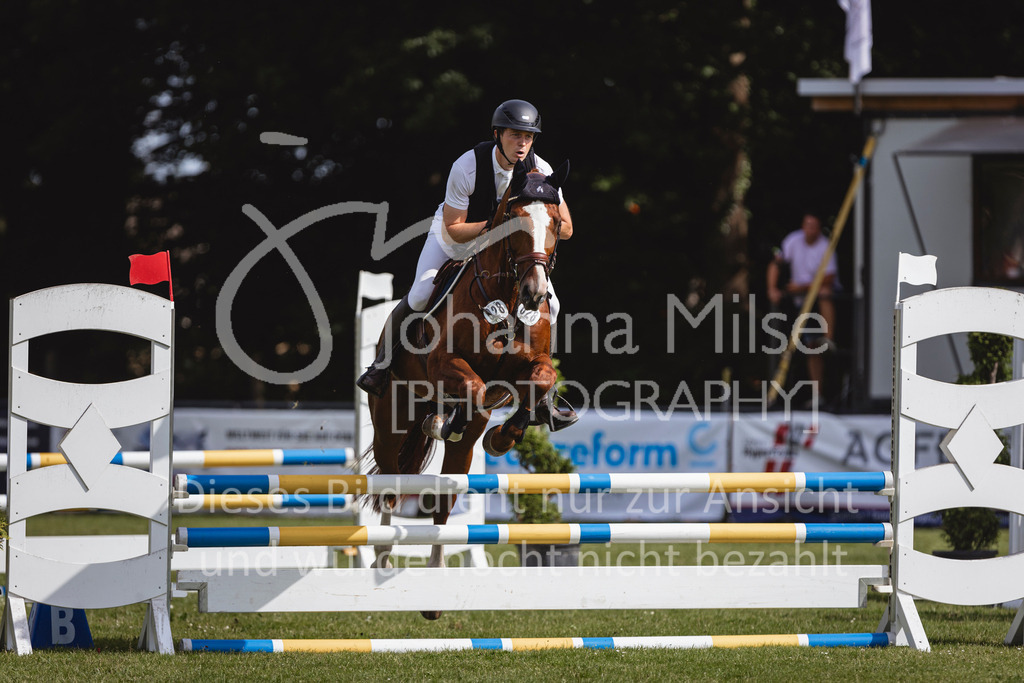 240719_LC_SprPf-A1-114 | Deine schönsten Turniermomente als professionelle Fotos! Entdecke hochwertige Pferdesport-Fotografie im Online-Shop. Jetzt Fotos finden & bestellen!
