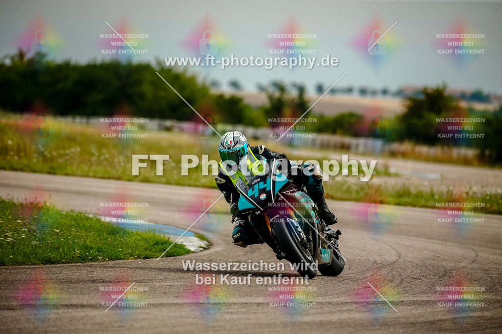 Chambley Juli-2381 | Hier findet Ihr Bilder von Touristenfahrten auf der Nürburgring Nordschleife oder von anderen Veranstaltungen die ich besucht habe. Viel Spass beim Durch Schauen 