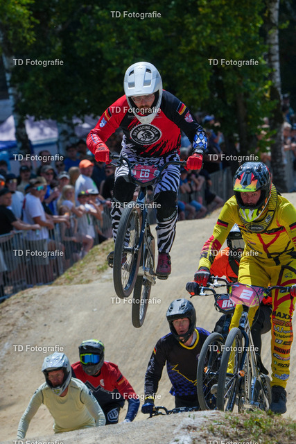 DM_BMX_Race_2025-05539 | Fotogalerie von Thomas Dettweiler mit Eventbildern und lizenzfreien Fotos. Perfekt als Wandbild, für Büro, Website oder private Nutzung. - Realisiert mit Pictrs.com