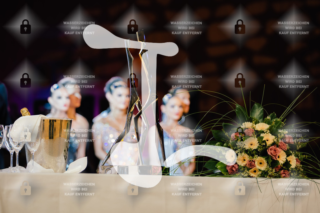 Goldstadtpokal 2025 - WDSF World Open Latin Siegerehrung-2025-01-25-2610 | Webshop for digital downloads and prints of dance sport, event & show photographer Julian Link - Realisiert mit Pictrs.com