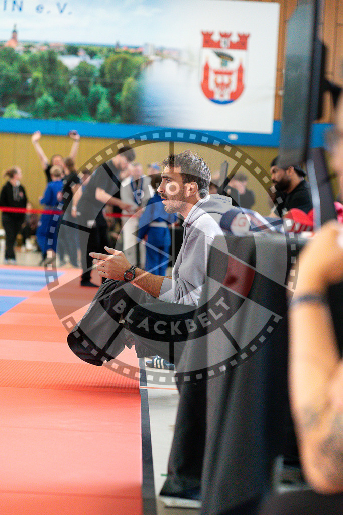 20250510PBB0328 | Athletes compete during the JJLG Berlin Open Jiu-Jitsu Championship on May 10, 2025 in Berlin, Germany. © Chiara Dazi / photoblackbelt