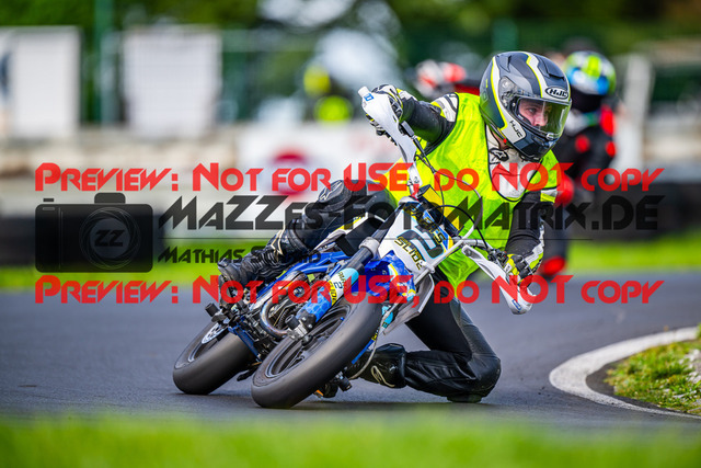 MaZZes_FotoMatrix_230920_0173 | Fotograf Mathias Schmid
Sportfotograf,
Eventfotograf,
Hochzeitsfotograf,
Portraitfotograf