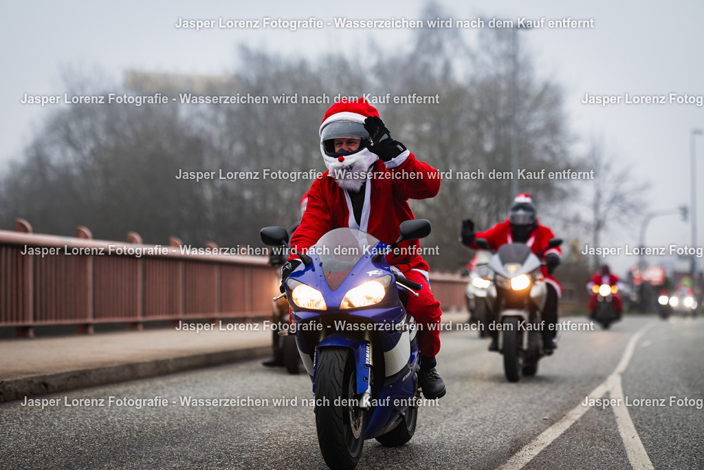 X-Mas Ride I Kiel I 2025 | Jasper Lorenz Fotografie - Realisiert mit Pictrs.com