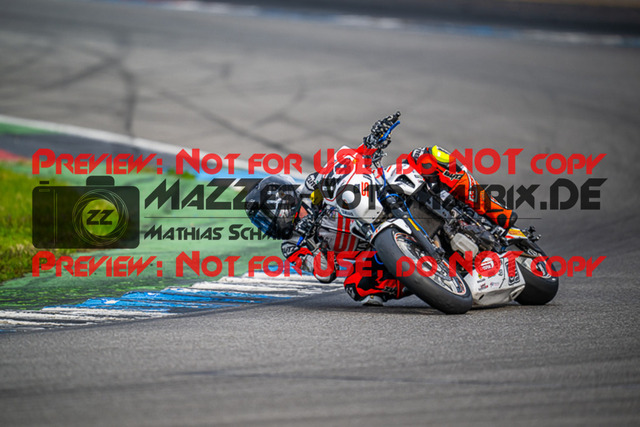 MaZZes_FotoMatrix_220924_2192 | TWIN CUP