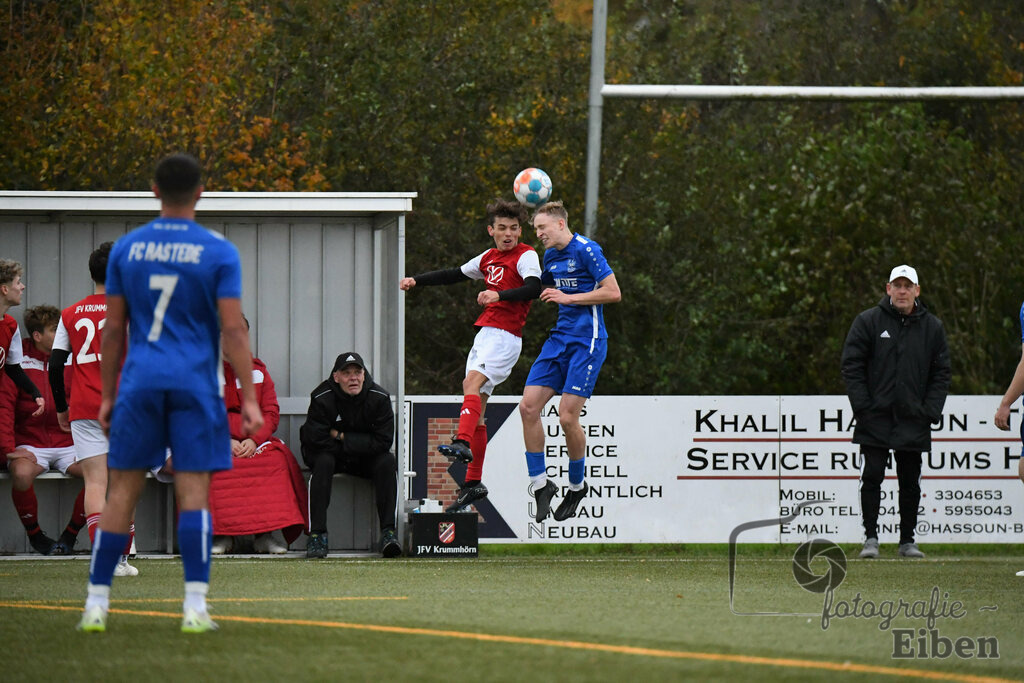FC Rastede-JFV Krummhörn | A-Junioren Landesliga; FC Rastede (blau)-JFV Krummhörn am 04.11.2023; in Rastede (Sportanlage Köttersweg), Photo: Philip Eiben 2023 - Realisiert mit Pictrs.com