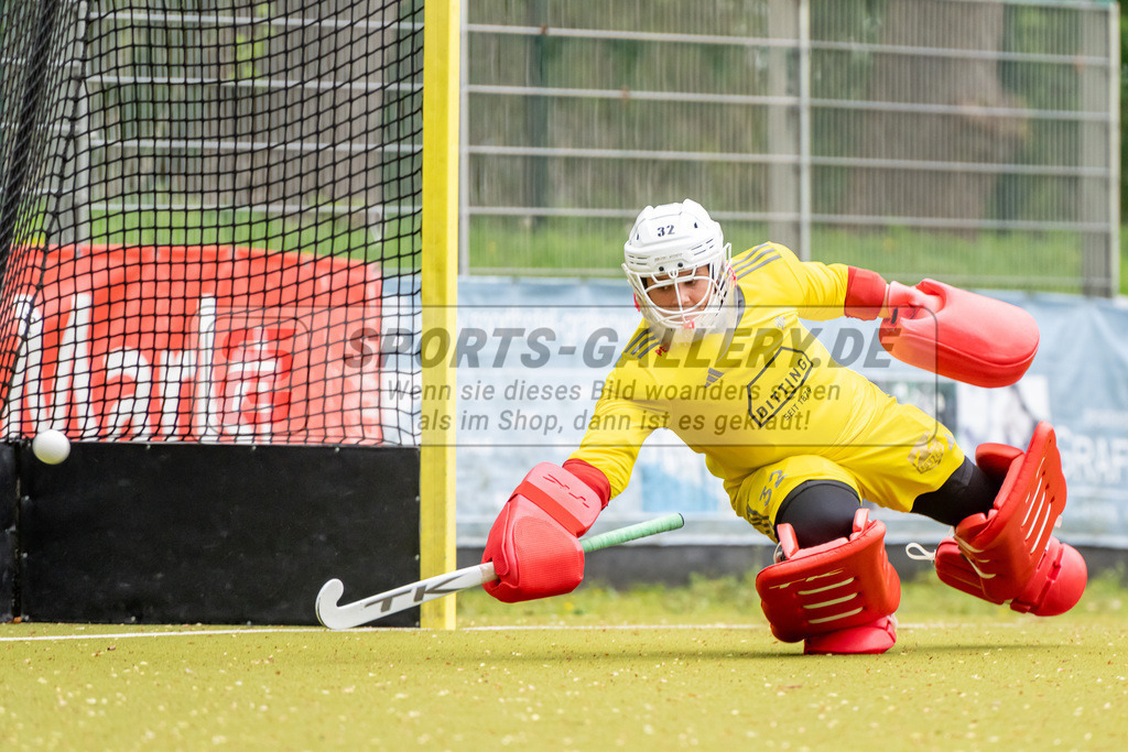 HK_20240407_100110 | 1. Bundesliga Hockey Damen Rot-Weiss Köln - Harvestehuder THC am 7.4.2024 Rot-Weiss Köln, Köln , Krüger Rosa Torfrau ( Harvestehuder THC #32 )