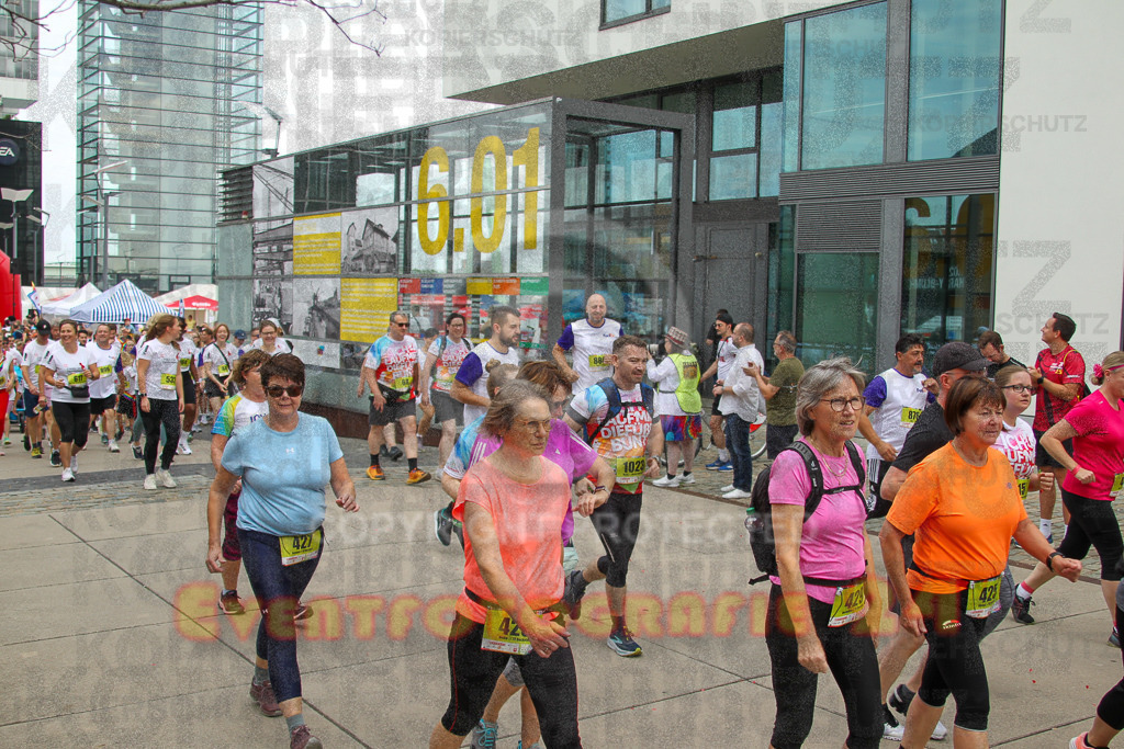 250920_1301_EV4_5087 | Sportfotografie im Rhein-Sieg Kreis, Köln, Bonn, NRW, Rheinland Pfalz, Hessen, etc. Unser Tätigkeitsfeld umfasst den Laufsport vom Volkslauf über den Marathon, Duathlon, Triathon bis zum Ultralauf wie Kölnpfad Ultra oder Schindertrail.
