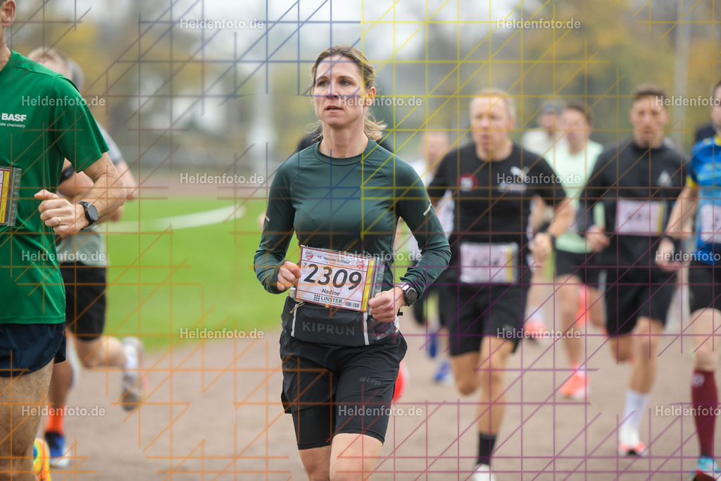 Neusser Erftlauf 2025  | 15km Neusser Erftlauf 2025 Foto: Heldenfoto.de