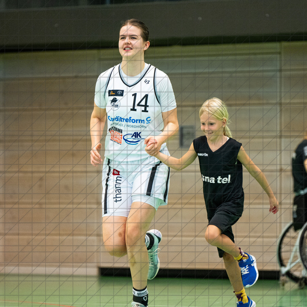 2. DBBL Nord 24/25 | 27.10.2024 | BBC OS vs. TSVE Bielefeld  | 2. DBBL Nord 24/25 | 27.10.2024 | BBC OS vs. TSVE Bielefeld - - - - - CREDIT, www.bullenfotos.de, Martin König, Hörner Weg 40, D-49078 Osnabrück, +4917663732967, Nutzung und Weitergabe nur zu den vereinbarten Zwecken. Presseanfragen an Urheber. Alle Rechte beim Urheber. - - - - - - Realisiert mit Pictrs.com