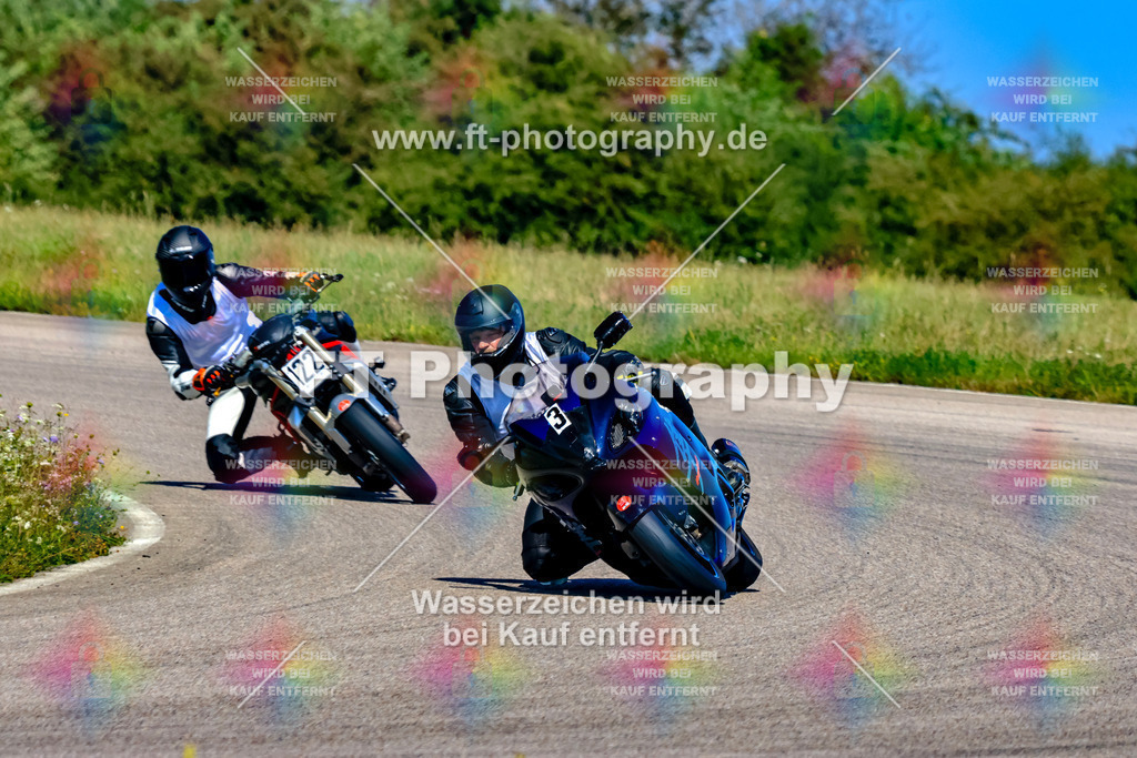 003-3321 | Hier findet Ihr Bilder von Touristenfahrten auf der Nürburgring Nordschleife oder von anderen Veranstaltungen die ich besucht habe. Viel Spass beim Durch Schauen 