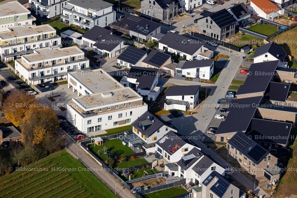 Luftbilder Herzogenrath-7375 | Luftbildfotografie Wohngebiet - Mischbebauung der Mehr- und Einfamilienhaussiedlung an der Thiergartenstraße in Herzogenrath im Bundesland Nordrhein-Westfalen, Deutschland - Realisiert mit Pictrs.com
