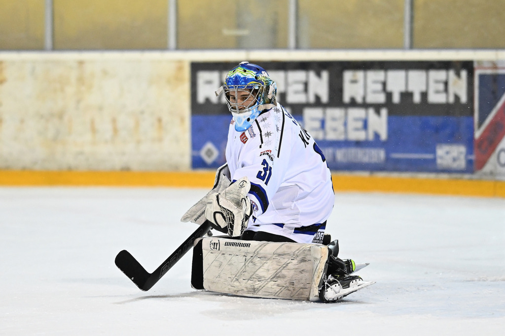 Eishockey I Herren I Saison 2023-2024 I Regionalliga Nord I 4. Spieltag I Hamburger SV - CE Timmendorf | 31 KAPPLER Bjarne - Realisiert mit Pictrs.com