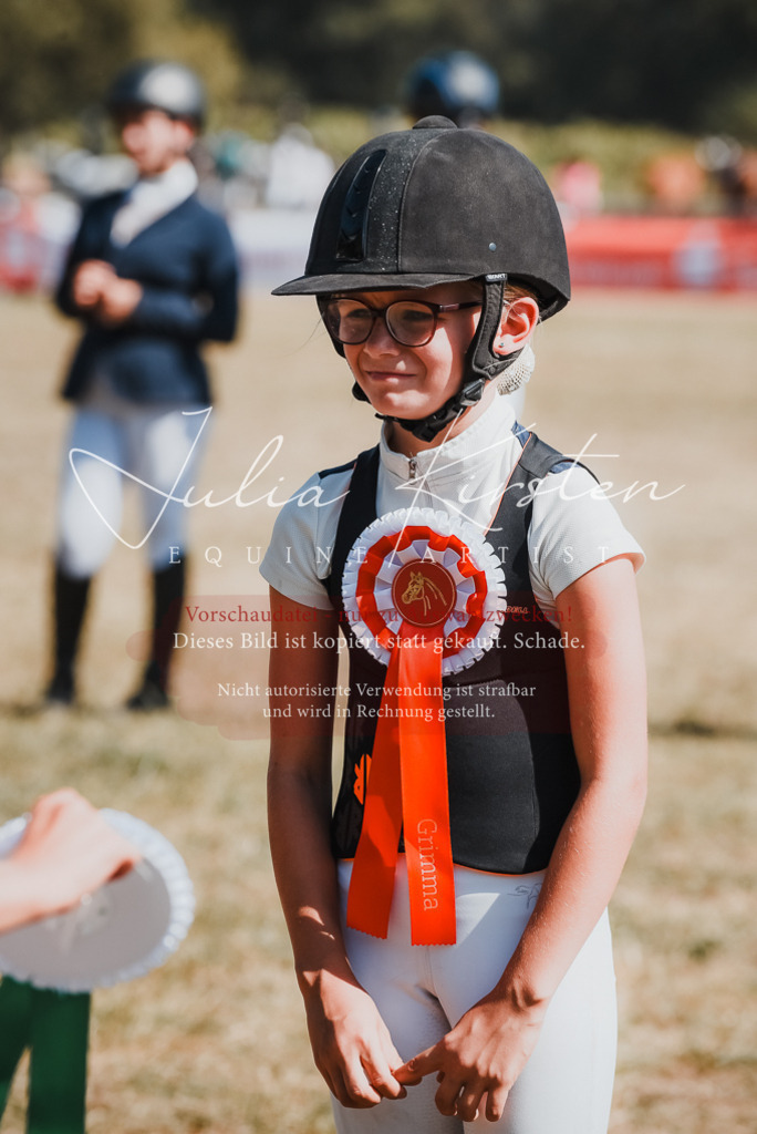 DSC_6337 | Pferde- und Turnierfotografie in Westsachsen. Pferdeportraits, Auftragszeichnungen und intuitive Kunst.