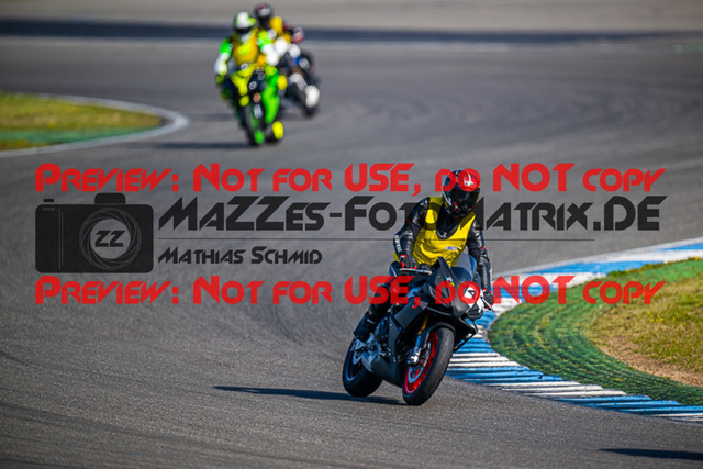 MaZZes_FotoMatrix_230410_3355 | INST