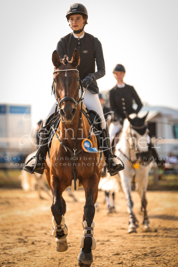 01.FrSpE00396 | Leoni Ertmer Photography - Realisiert mit Pictrs.com