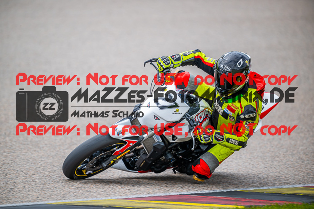 MaZZes_Fotomatrix_20230512_6007705_1731 | TWIN CUP