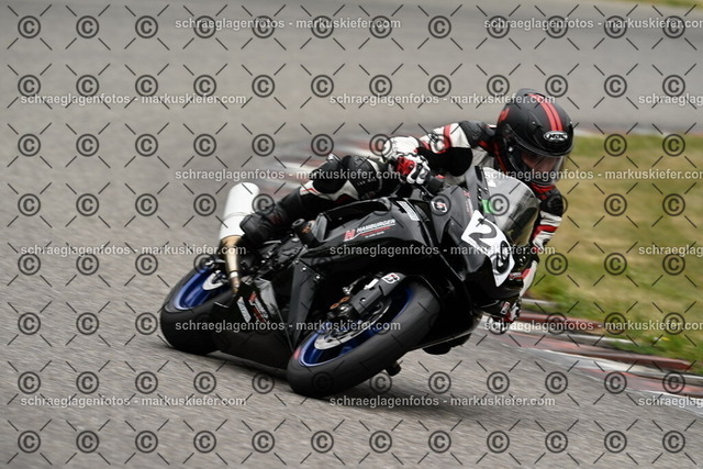 25bt02-1276 | markuskiefer.com - Realisiert mit Pictrs.com