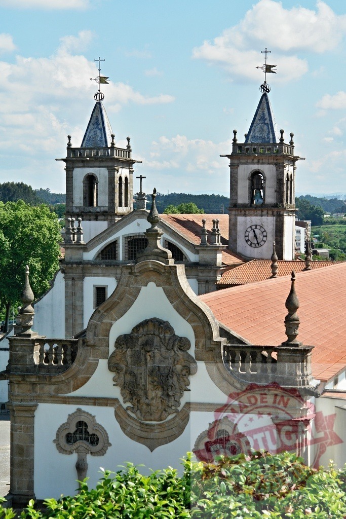 Monastery of Saint Martin of Tibães baroque church facade. Portugal - Norte | Baroque Monastery of Saint Martin of Tibães church exterior with twin bell towers - Realisiert mit Pictrs.com