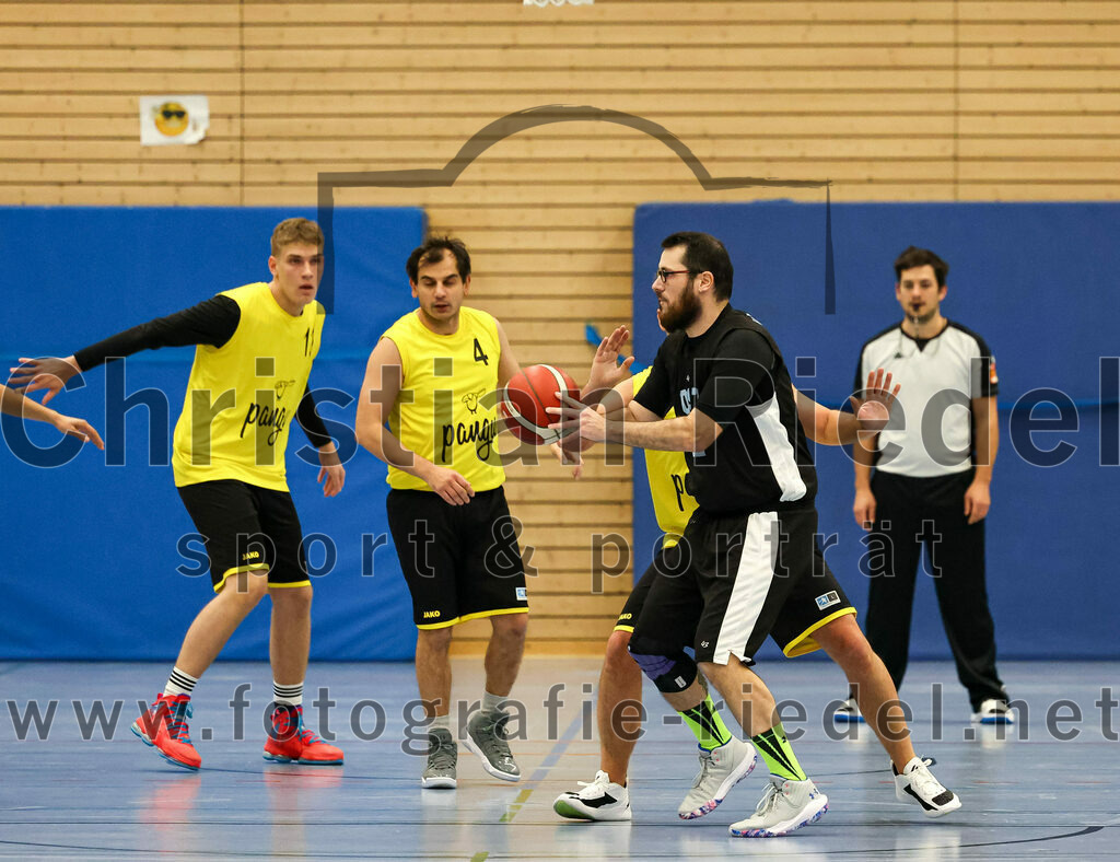 2022-12-04_061_SG_Poing_gegen_TSV_Muenchen_Ost_4 | Poing, Deutschland, 04.12.2022:
Basketball, Bezirksklasse 2021 / 2022, 8. Spieltag, SG Poing gegen TSV München Ost 4, Endergebnis: 37:65

Foto: Christian Riedel / fotografie-riedel.net