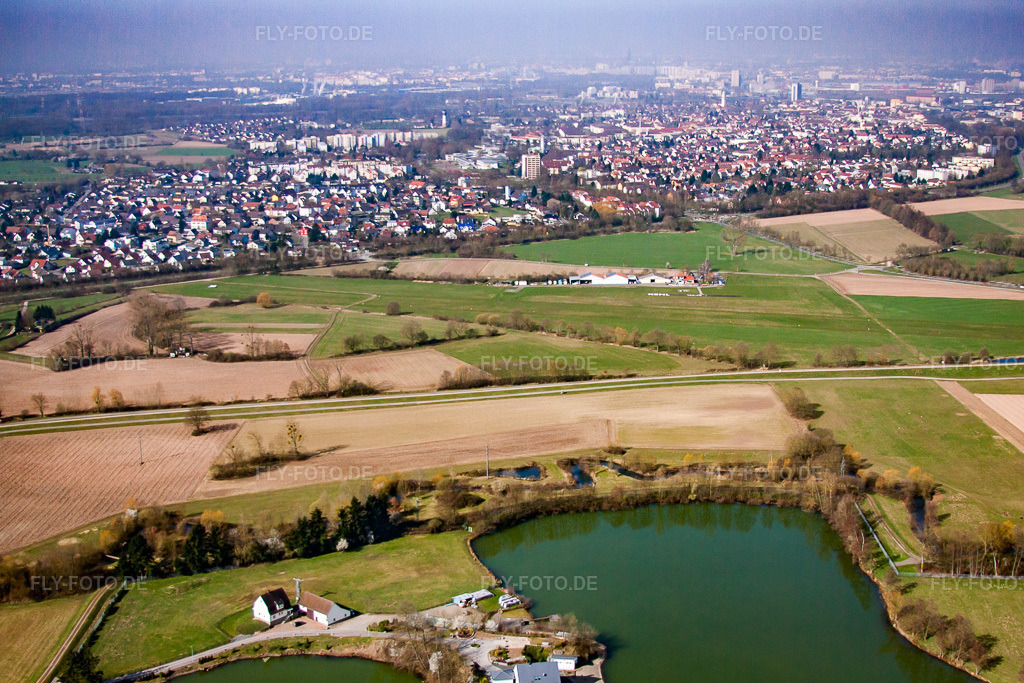 Luftbild: Kehl-Sundheim, Flugplatz im Ortsteil Sundheim in Kehl im Bundesland Baden-Württemberg in Deutschland. Foto: IMG_62924.jpg vom 09.03.2014 durch Werner Riehm/FLY-FOTO.de