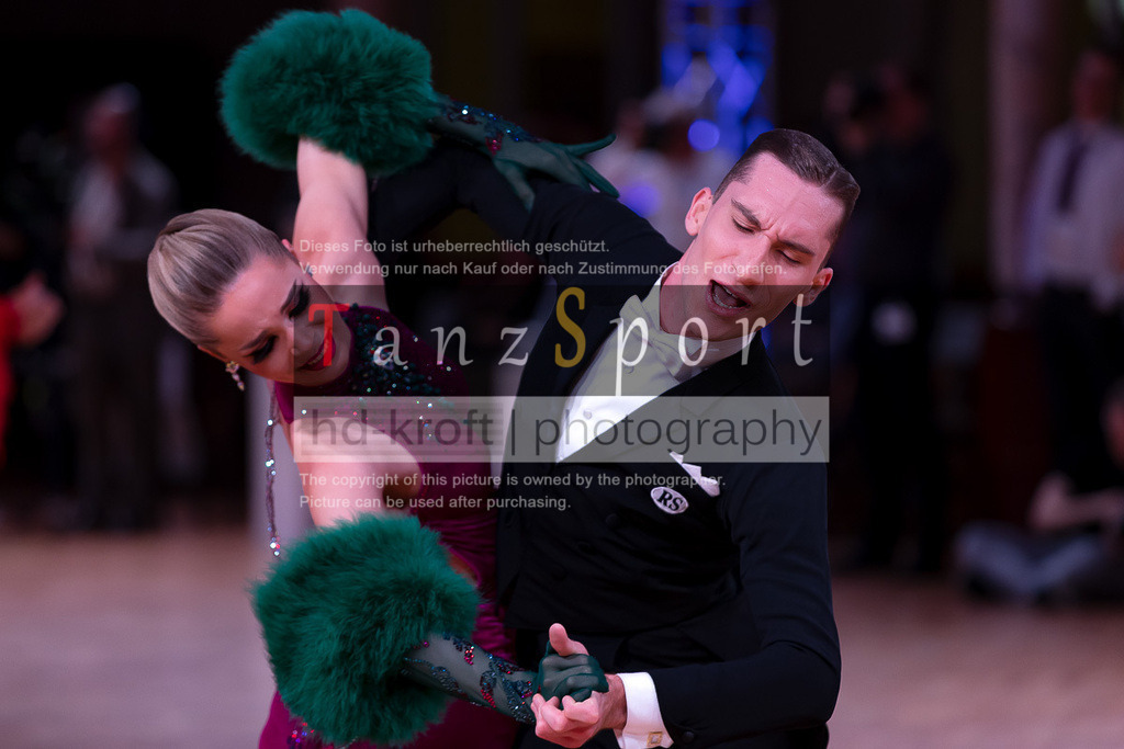 20240706_WDSF_RS_Std_2613 | Tanzsportbilder, Standardtanz, Lateintanz, WDSF, DTV, LTVB, dancecomp, goc, hessen tanzt, blaues band der spree, walzer, tango, wiener walzer, slowfox, quickstepp, samba, rumba, cha-cha-cha, paso doble. jive, hd-kroft photography, turniertanzsport