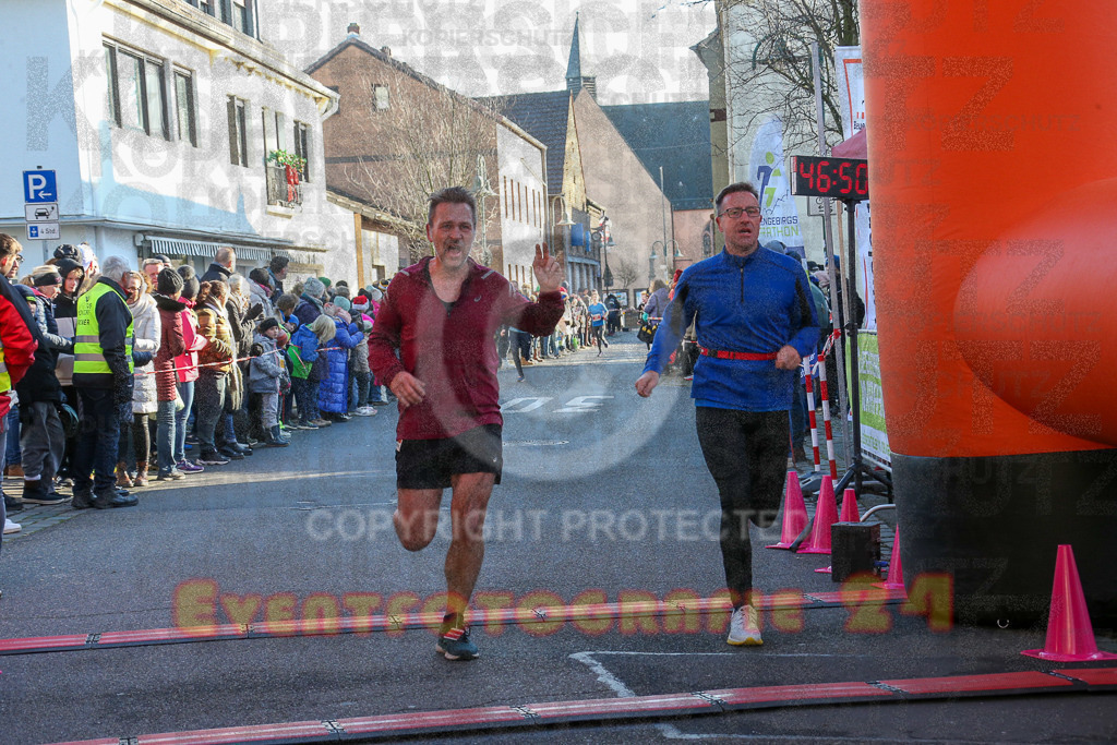 241201_1223_EX1_1912 | Sportfotografie im Rhein-Sieg Kreis, Köln, Bonn, NRW, Rheinland Pfalz, Hessen, etc. Unser Tätigkeitsfeld umfasst den Laufsport vom Volkslauf über den Marathon, Duathlon, Triathon bis zum Ultralauf wie Kölnpfad Ultra oder Schindertrail.