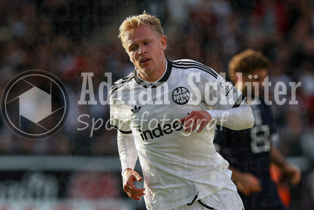 21.08.2026, GER, Fussball, Herren, DFB-Pokal, Saison 2026/2027, SC St. Tönis vs Eintracht Frankfurt | Jonathan Burkhardt (Frankfurt) Torjubel, jubelt nach seinem Treffer zum 0:7