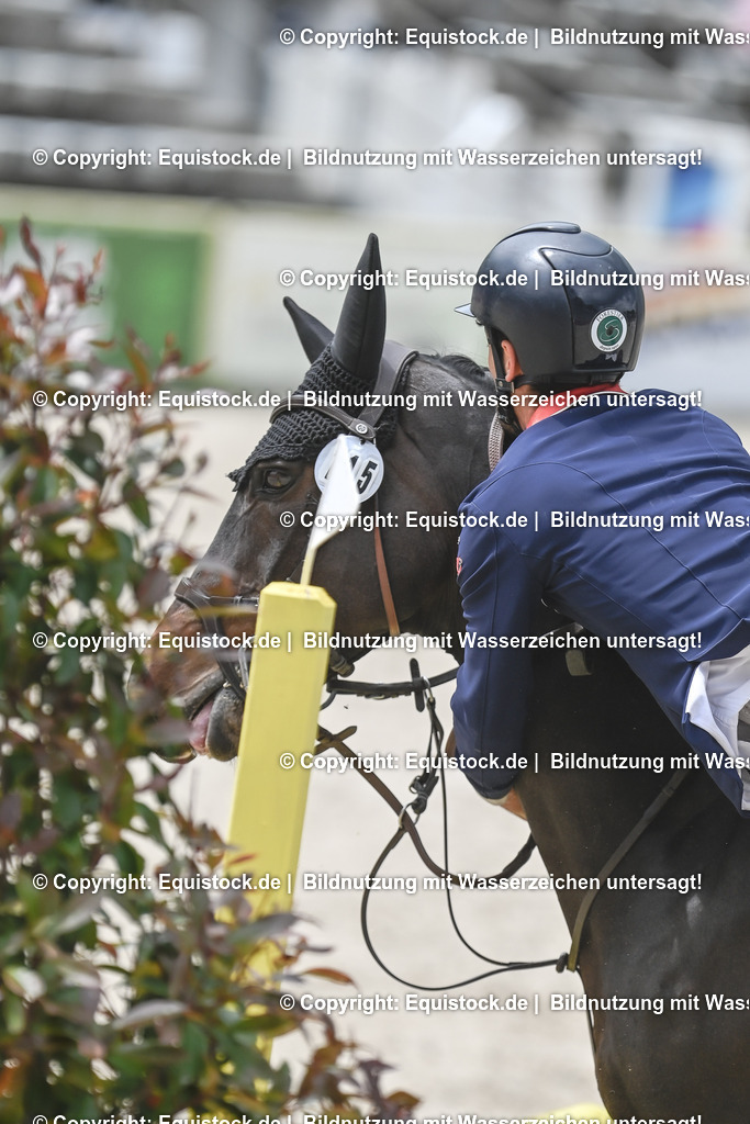 20230514_CCI4_Springen_0176 | equistock