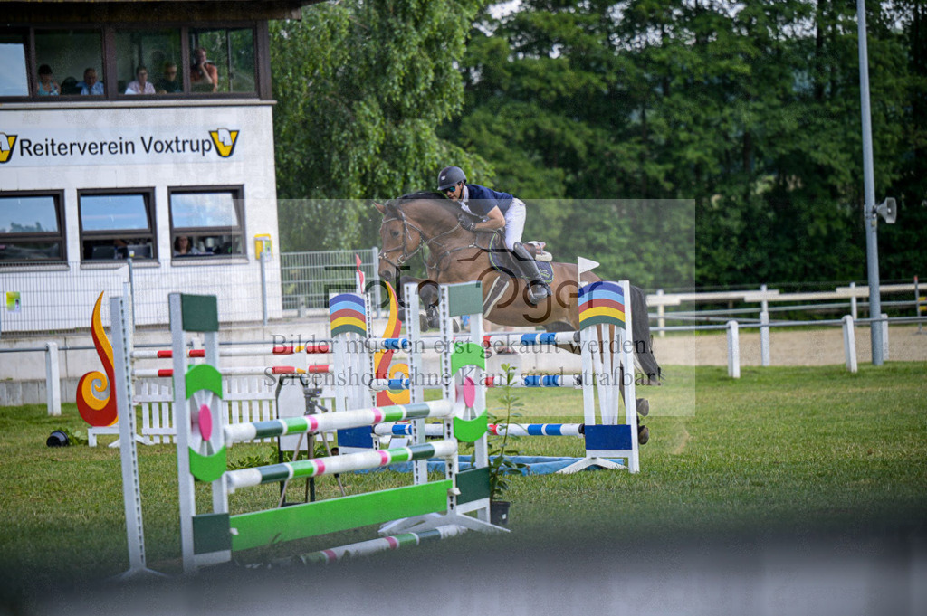 Reitturnier Voxtrup | Entdecke hochwertige Reitturnierfotos von Foto Oger. Professionell, emotional und authentisch – jetzt Lieblingsmomente im Shop bestellen.Deutschlandweite Turnierfotografie. - Realisiert mit Pictrs.com