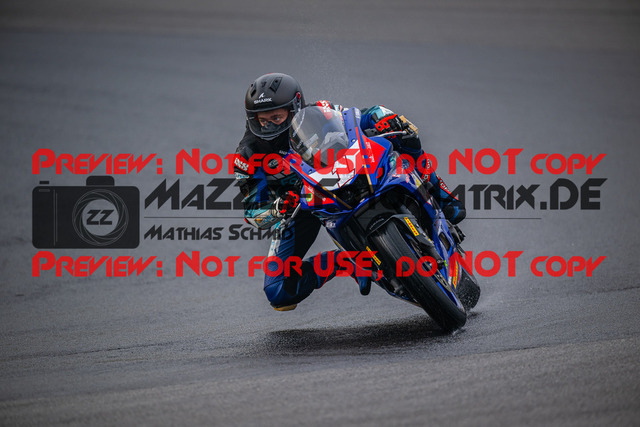 MaZZes_FotoMatrix_240830_6007705_0403 | R7