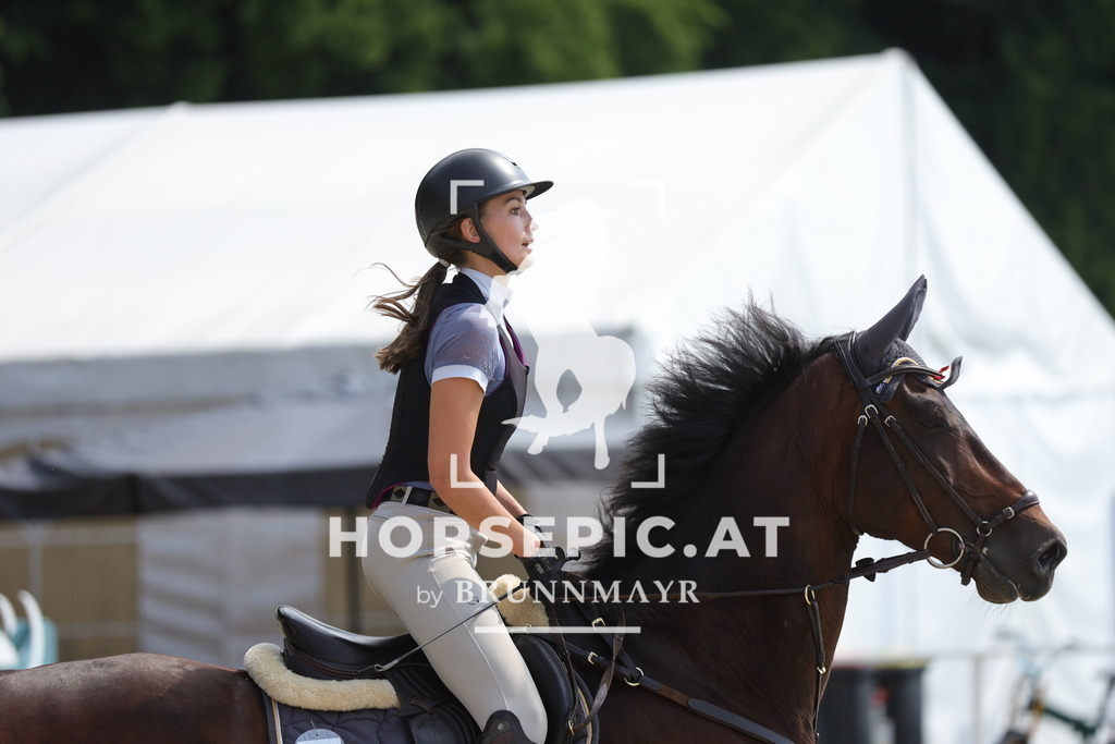 0P6A8643 | Willkommen bei Brunnmayr - Design & Fotografie – Ihrem Spezialisten für Reitturniere und Pferdeveranstaltungen in Oberösterreich, Salzburg und Bayern! Seit über 17 Jahren sind wir leidenschaftlich dabei.