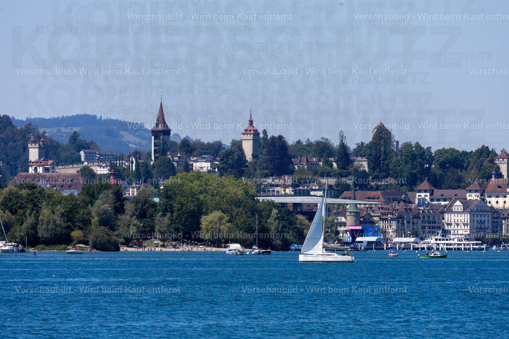 Museggmauer und Luzerner Seebecken | Stimmungsvolle Fotokunst aus Luzern. Erlebe den Pilatus, den See und die Stadt Luzern in exklusiven Aufnahmen in der Fotogalerie & Shop. - Realisiert mit Pictrs.com