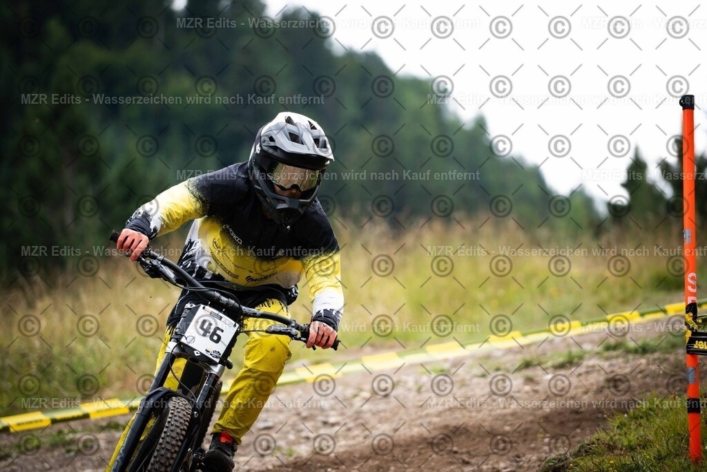 x-284 | mzredits - Realisiert mit Pictrs.com