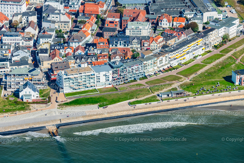 Norderney_Weststrand_Ferienwohnungen_Viktoriastrasse_ELS_7910050923 | NORDERNEY 05.09.2023 Ferienhäuser und Pensionen am Weststrand von der Insel Norderney im Bundesland Niedersachsen, Deutschland. // Holiday homes and guesthouses on the western beach of the island of Norderney in the state of Lower Saxony, German. Foto: Martin Elsen