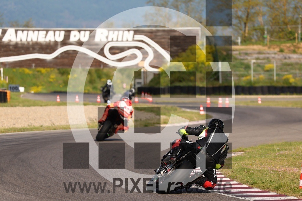 0670-20260426_00157 | Schöne Erinnerungen an spannende Momente - das festzuhalten ist unser Job. PIXELrace.de ist seit 2003 auf den Rennstrecken Europas unterwegs um die Action draußen beim Fahren und die wunderbare Stimmung imm Fahrerlager für euch einzufangen.